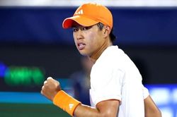 Tay vợt gốc Việt dừng bước ở Roland Garros 2026