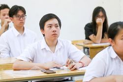 Đề thi môn Toán vào lớp 10 tại Hà Nội năm 2026