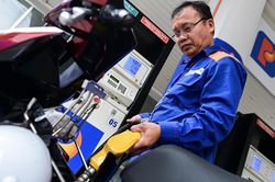 Hiệp hội sản xuất xe máy nói gì về tác động của xăng E10 đến động cơ?