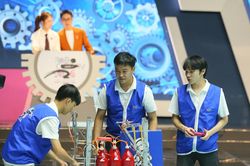 Đại học Lạc Hồng vô địch Robocon Việt Nam 2026, giành vé dự đấu trường châu Á