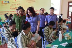 Những em bé đặc biệt bên trong Trại giam Thủ Đức vui mừng đón Tết Thiếu nhi