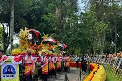 Đại lễ Vesak: Lễ rước Kirab Waisak và hành trình giác ngộ