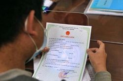 Chuyển từ 'quản lý thụ động' sang 'phục vụ chủ động': Đột phá trong đăng ký khai sinh, khai tử
