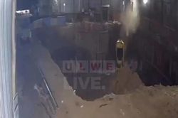 Lái thử SUV mới, người phụ nữ tông loạt phương tiện rồi lao thẳng xuống hố sâu
