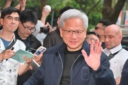 Jensen Huang: Định luật Tau của Huawei là bước đột phá, nhưng TSMC vẫn dẫn trước 10 năm