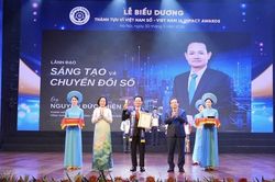 Tổng Giám đốc EVNNPC Nguyễn Đức Thiện vinh dự nhận Giải thưởng 'Lãnh đạo sáng tạo và chuyển đổi số'