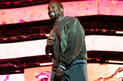 Chính quyền Hà Lan cho phép Kanye West biểu diễn giữa làn sóng hủy show tại châu Âu