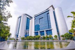 Ngôi trường Phương Oanh từng theo học đặc biệt ra sao?