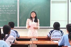 Hơn 150.000 học sinh tại TPHCM làm thủ tục thi vào lớp 10