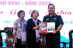 Phụ nữ Việt Nam thời chiến vững niềm tin - thời bình xây khát vọng - Bài 1: Vững niềm tin theo Đảng