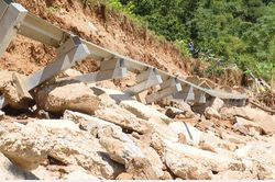 Nâng cao năng lực xử lý sự cố thiên tai, đảm bảo giao thông