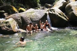 Trải nghiệm thác Ba Tia