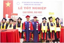 Trường Đại học Tiền Giang: Công nhận tốt nghiệp và cấp bằng cho 918 sinh viên đại học và cao đẳng