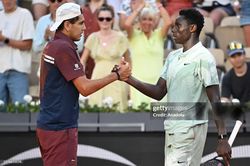 Roland Garros: Cerundolo tiếp tục viết cổ tích với trận đấu dài gần 6 tiếng