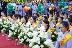 Trang nghiêm Đại lễ kính mừng Phật đản Phật lịch 2570 tại Huế