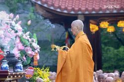Trang nghiêm Đại lễ Phật đản Phật lịch 2570 tại Việt Nam Quốc Tự