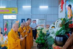 Đông đảo Tăng Ni, Phật tử tham dự Đại lễ Phật đản Phật lịch 2570 tại chùa Pháp Thành (xã Củ Chi, TP.HCM)