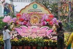 TP.HCM: Đông đảo Phật tử và du khách dự Đại lễ Phật đản 2026 tại Chùa Vĩnh Nghiêm