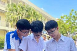Đề thi vào lớp 10 giữ nhịp đổi mới và phân hóa cao