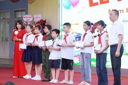 Thầy, trò Trường Tiểu học Đại Từ thi đua dạy tốt - học tốt