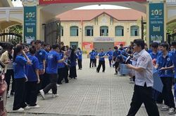 Hơn 61.700 thí sinh Hải Phòng bước vào môn thi đầu tiên của kỳ thi vào 10