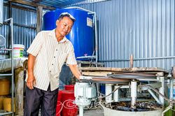 Biển đông tình nghĩa vợ chồng