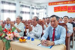 Ông Huỳnh Cẩm Thống tái đắc cử Chủ tịch Hội Mỹ nghệ Kim hoàn tỉnh Cà Mau