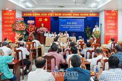 Ông Huỳnh Cẩm Thống tái đắc cử Chủ tịch Hội Mỹ nghệ Kim hoàn tỉnh Cà Mau