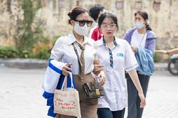 Sĩ tử Hà Nội bước vào môn thi cuối cùng kỳ thi lớp 10 năm 2026