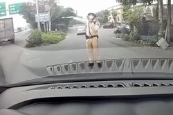 Xác minh việc tuyển sinh của người xưng thầy dạy lái xe hỏi CSGT 'em biết anh không'