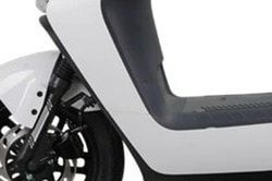 Xe máy điện giá 27,8 triệu đồng gu thiết kế hiện đại, đi 100 km/lần sạc, màn 7 inch, rẻ hơn Vision dễ dàng đi trong đô thị