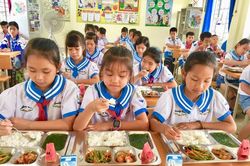 Thực đơn dinh dưỡng hợp lý tác động thế nào đến sức khỏe và tầm vóc của trẻ?