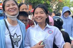 Thí sinh Hải Phòng 'thở phào' sau môn thi đầu tiên vào lớp 10