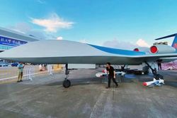 Sự thật UAV Akinci 'thiết lập lịch sử' khi bắn hạ tiêm kích Rafale