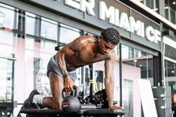 Cơ bắp của Rashford trong phòng tập Inter Miami