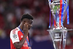 Thống kê trái ngược của cầu thủ PSG và Arsenal