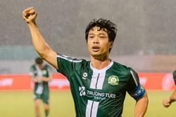 Công Phượng còn đá được V.League không?