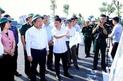 Chủ tịch Hà Nội yêu cầu đẩy nhanh tiến độ triển khai 2 khu đô thị đa mục tiêu