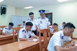 Xây dựng đội ngũ cán bộ ngành tham mưu 'vừa hồng, vừa chuyên'