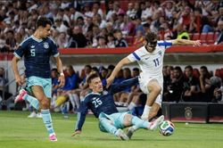 Đức thắng đậm Phần Lan, lo mất chiến tướng trước thềm World Cup