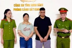 Bán bánh đúc có chứa hàn the, 2 người bị khởi tố