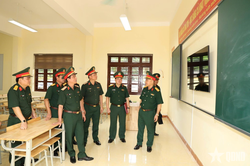 Kiểm tra công tác bảo đảm hậu cần, kỹ thuật tại Trường Thiếu sinh quân miền Bắc