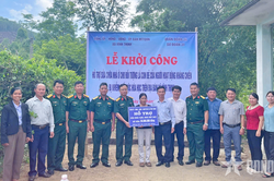 Sư đoàn 31 (Quân đoàn 34): Hỗ trợ sửa chữa nhà cho các nạn nhân bị nhiễm chất độc hóa học