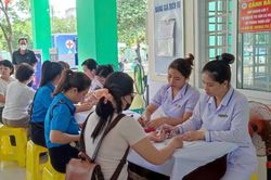 Khám, tầm soát bệnh miễn phí cho hơn 200 đoàn viên, người lao động phường Hòa Khánh