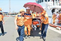 Giành lại cơ hội sống giữa biển khơi