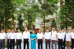 Bí thư Tỉnh ủy Cà Mau làm việc với Trường THPT chuyên Phan Ngọc Hiển