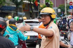 Chống ùn tắc phục vụ kỳ thi lớp 10 ở TPHCM