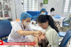 Hà Nội phấn đấu trên 99,8% trẻ trong độ tuổi được bổ sung Vitamin A