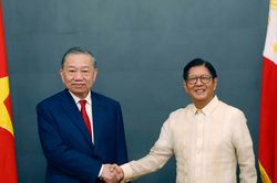 Việt Nam v&agrave; Philippines n&acirc;ng cấp quan hệ l&ecirc;n Đối t&aacute;c chiến lược tăng cường
