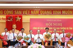 Phó Chủ tịch Ủy ban MTTQ tỉnh Hà Tĩnh Ngô Văn Huỳnh làm Bí thư xã